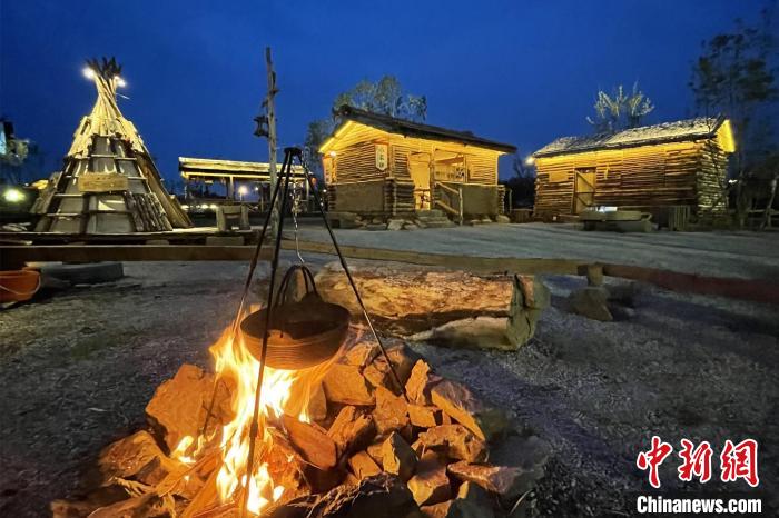 哈尔滨那个里部落的金源文化风情 薛思宇 摄 哈尔滨那个里部落的金源文化风情 薛思宇 摄