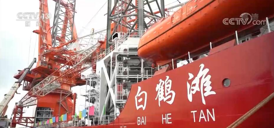 新一代2000吨级海上风电安装平台投运